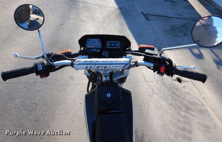 image for item KH9052 2019 Yamaha 200 TW  motorcycle