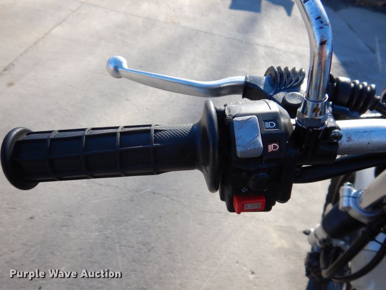 image for item KH9052 2019 Yamaha 200 TW  motorcycle