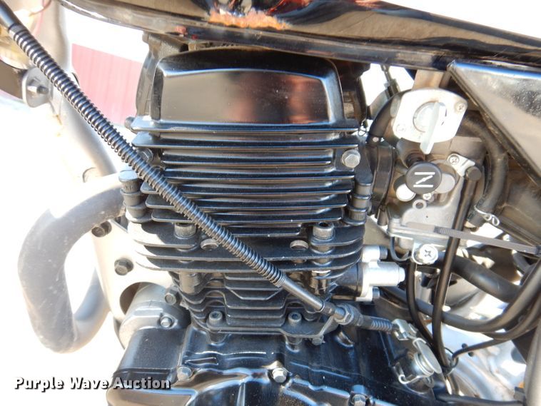 image for item KH9052 2019 Yamaha 200 TW  motorcycle