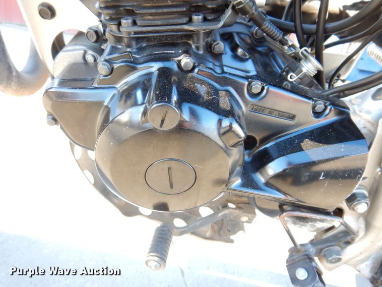 image for item KH9052 2019 Yamaha 200 TW  motorcycle