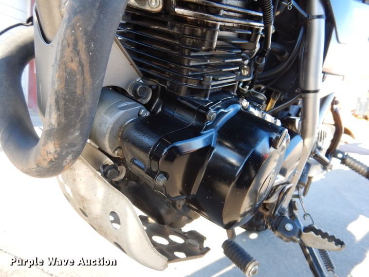 image for item KH9052 2019 Yamaha 200 TW  motorcycle