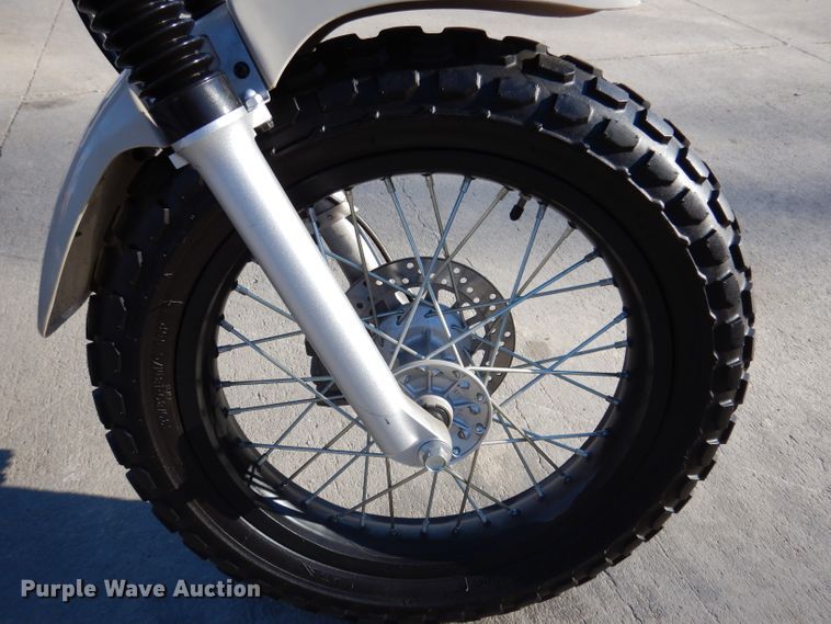 image for item KH9052 2019 Yamaha 200 TW  motorcycle