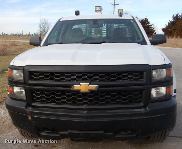 image for item KH9866 2015 Chevrolet Silverado 1500  Double Cab flatbed pickup truck