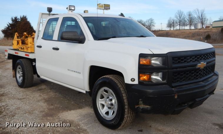 image for item KH9866 2015 Chevrolet Silverado 1500  Double Cab flatbed pickup truck