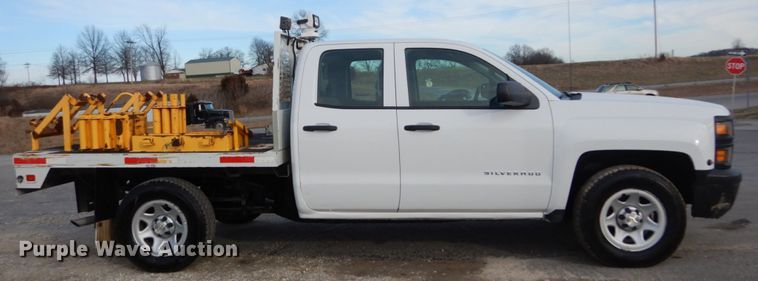 image for item KH9866 2015 Chevrolet Silverado 1500  Double Cab flatbed pickup truck