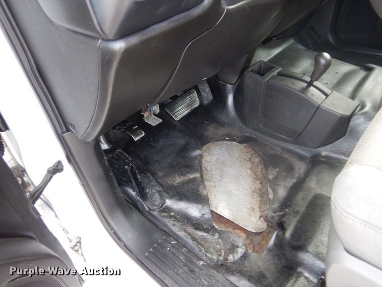 image for item KH9866 2015 Chevrolet Silverado 1500  Double Cab flatbed pickup truck