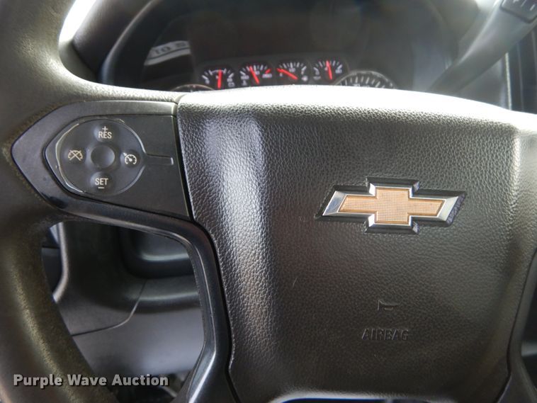 image for item KH9866 2015 Chevrolet Silverado 1500  Double Cab flatbed pickup truck