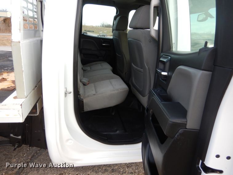 image for item KH9866 2015 Chevrolet Silverado 1500  Double Cab flatbed pickup truck