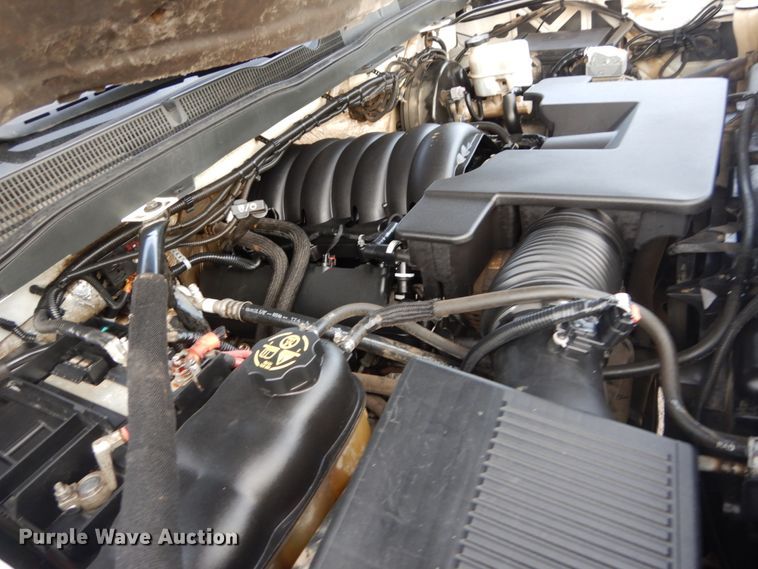 image for item KH9866 2015 Chevrolet Silverado 1500  Double Cab flatbed pickup truck