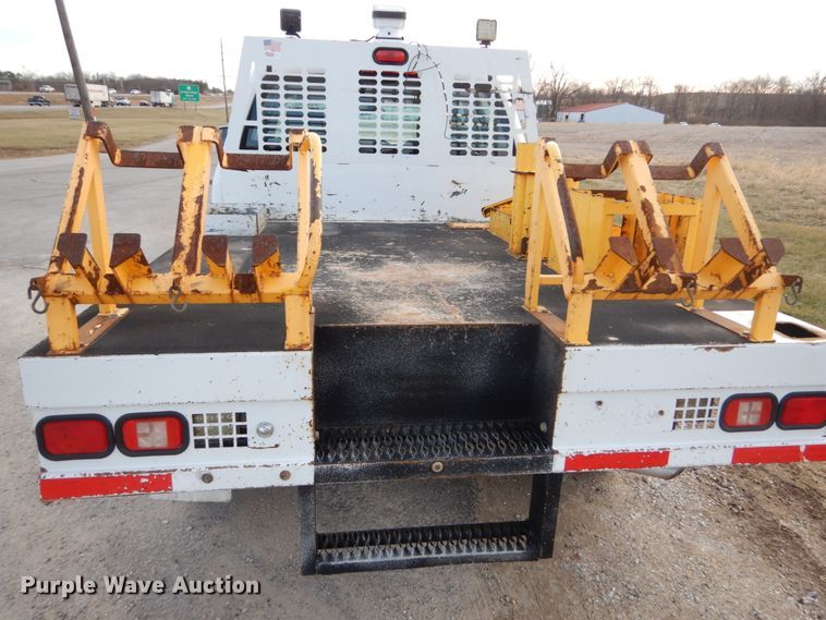 image for item KH9866 2015 Chevrolet Silverado 1500  Double Cab flatbed pickup truck