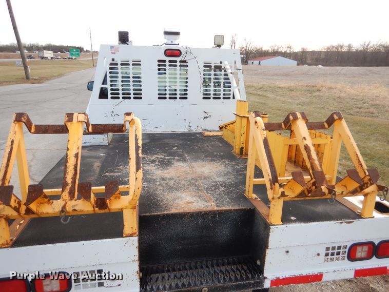 image for item KH9866 2015 Chevrolet Silverado 1500  Double Cab flatbed pickup truck