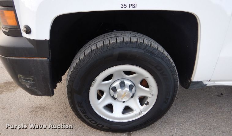 image for item KH9866 2015 Chevrolet Silverado 1500  Double Cab flatbed pickup truck