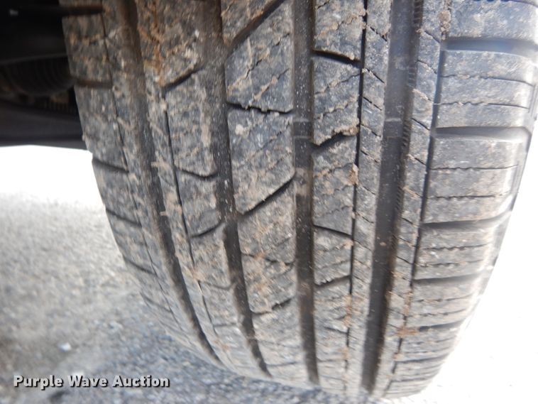 image for item KH9866 2015 Chevrolet Silverado 1500  Double Cab flatbed pickup truck