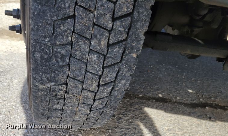 image for item KH9871 2007 Ford F550 Super Duty XL  SuperCab flatbed truck