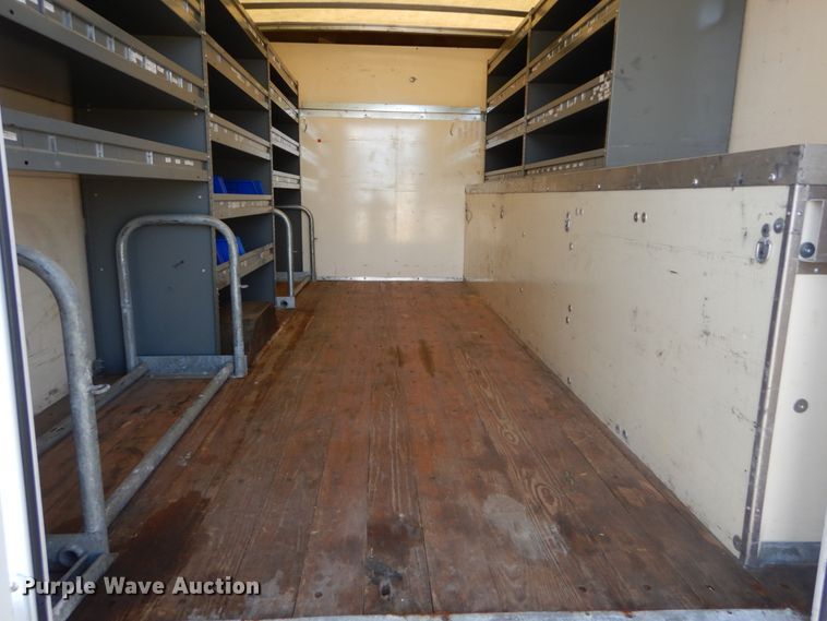 image for item KH9875 2013 Ford Econoline E450  utility van