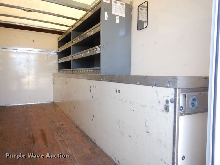 image for item KH9875 2013 Ford Econoline E450  utility van