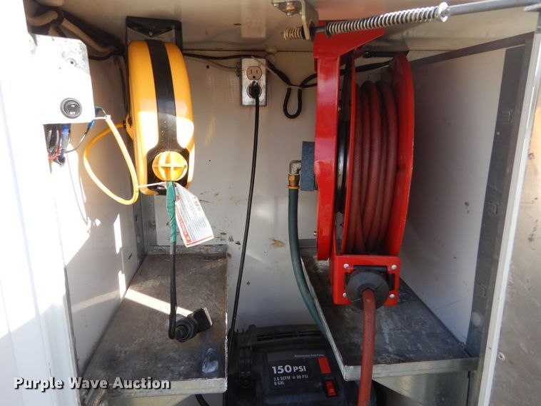 image for item KH9875 2013 Ford Econoline E450  utility van