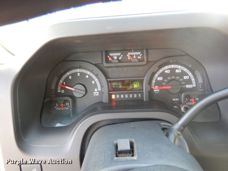 image for item KH9875 2013 Ford Econoline E450  utility van