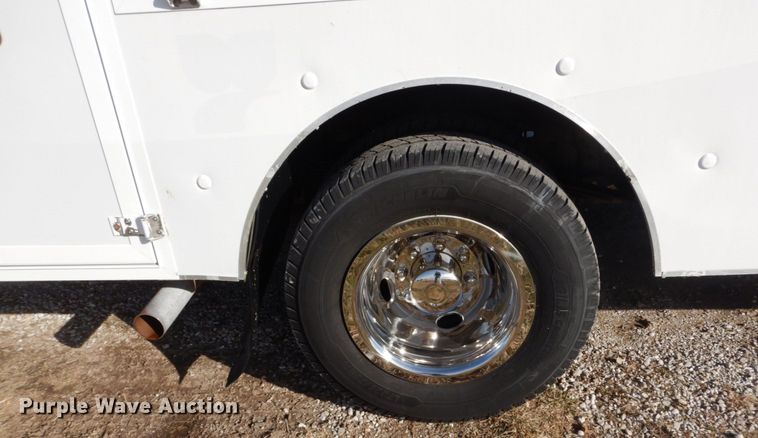 image for item KH9875 2013 Ford Econoline E450  utility van