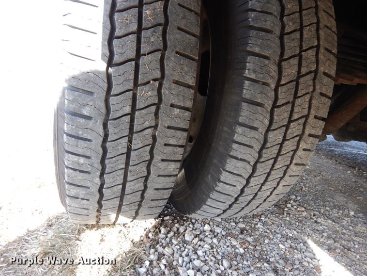 image for item KH9875 2013 Ford Econoline E450  utility van