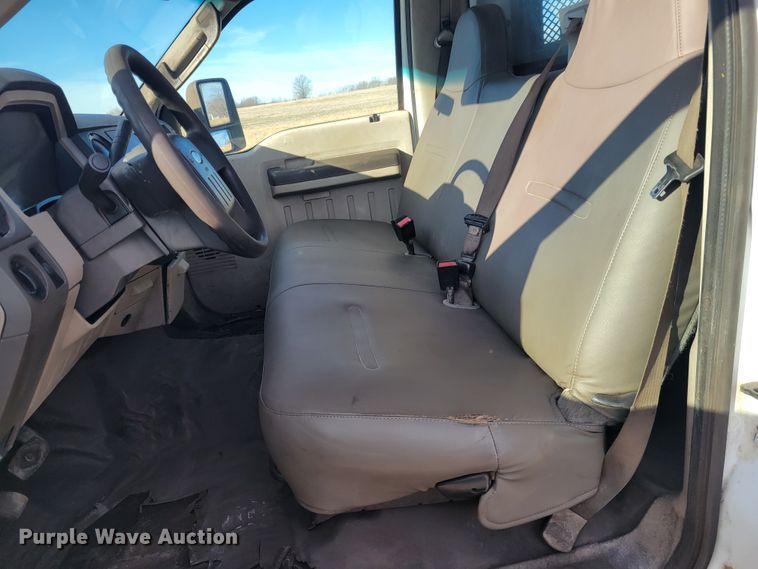 image for item KH9886 2008 Ford F450 Super Duty XL  flatbed truck