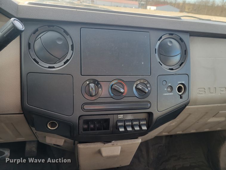 image for item KH9886 2008 Ford F450 Super Duty XL  flatbed truck