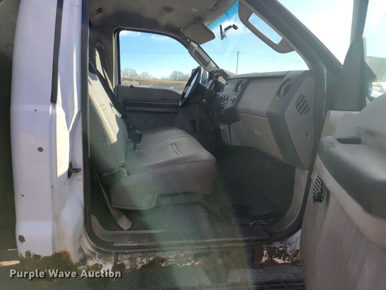 image for item KH9886 2008 Ford F450 Super Duty XL  flatbed truck