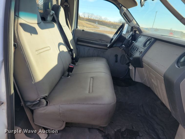 image for item KH9886 2008 Ford F450 Super Duty XL  flatbed truck