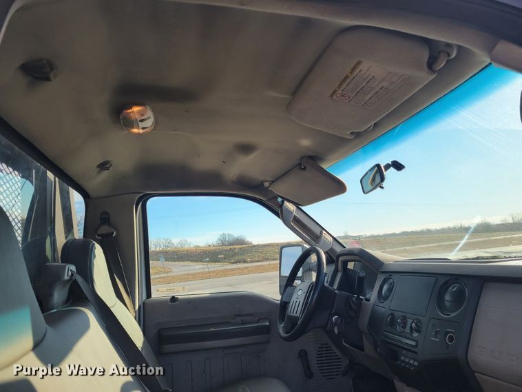 image for item KH9886 2008 Ford F450 Super Duty XL  flatbed truck