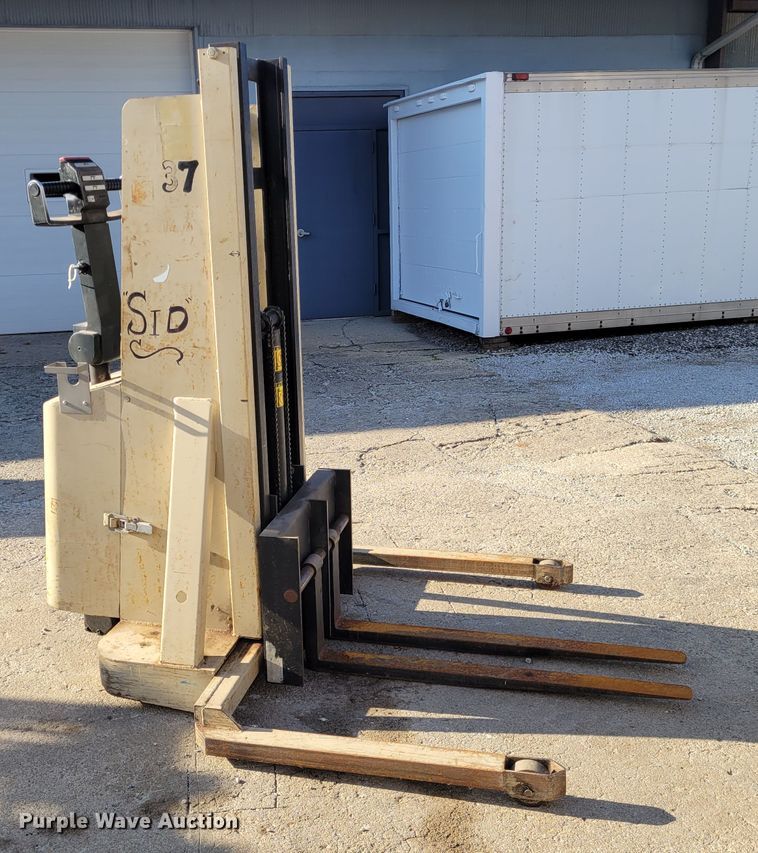 image for item KH9926 Crown 20MT  forklift