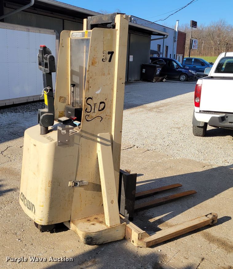 image for item KH9926 Crown 20MT  forklift