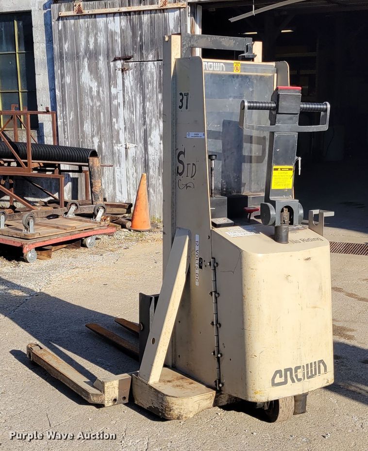 image for item KH9926 Crown 20MT  forklift