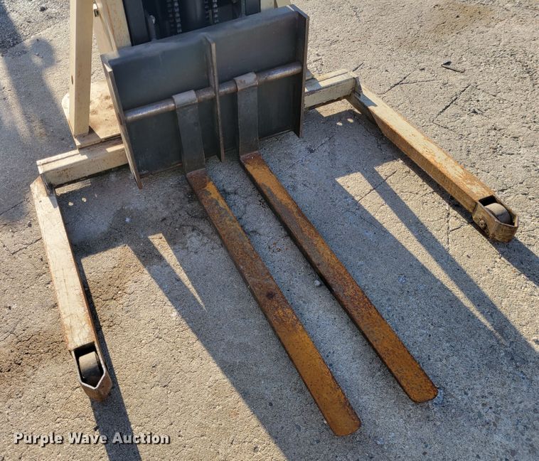 image for item KH9926 Crown 20MT  forklift