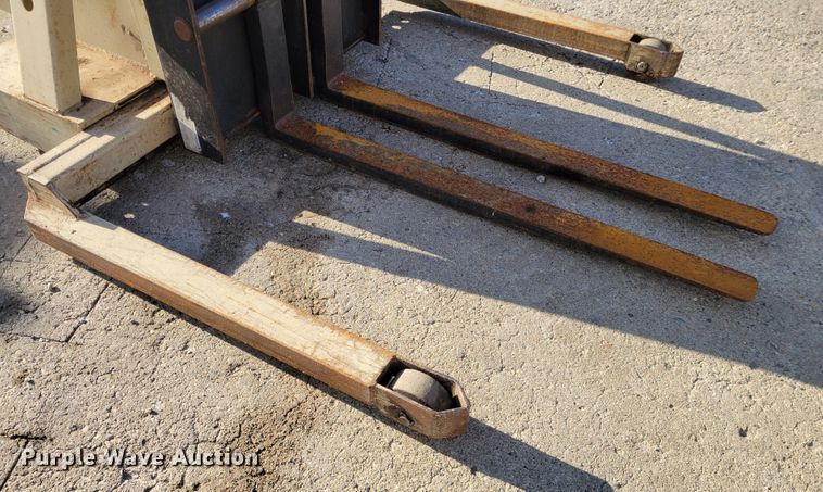 image for item KH9926 Crown 20MT  forklift