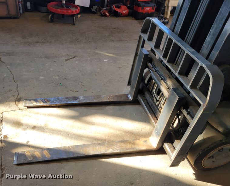 image for item KH9932 2009 Crown RC5545-40  forklift