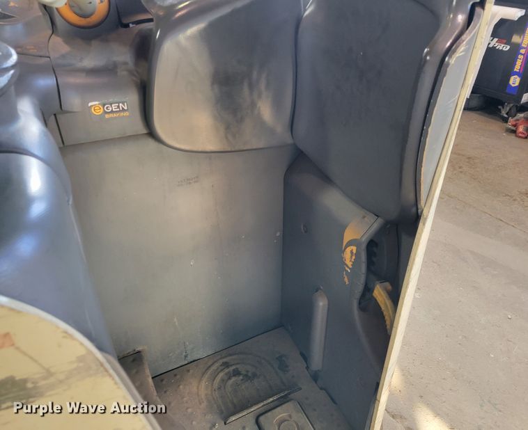 image for item KH9932 2009 Crown RC5545-40  forklift