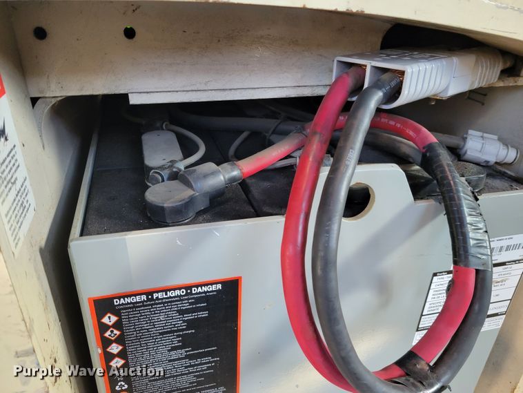 image for item KH9932 2009 Crown RC5545-40  forklift