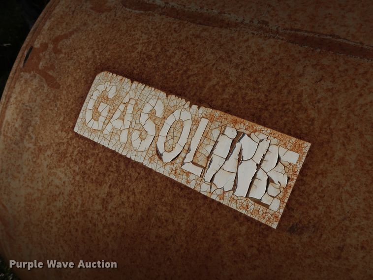 image for item KQ9668 1,000 gallon fuel tank