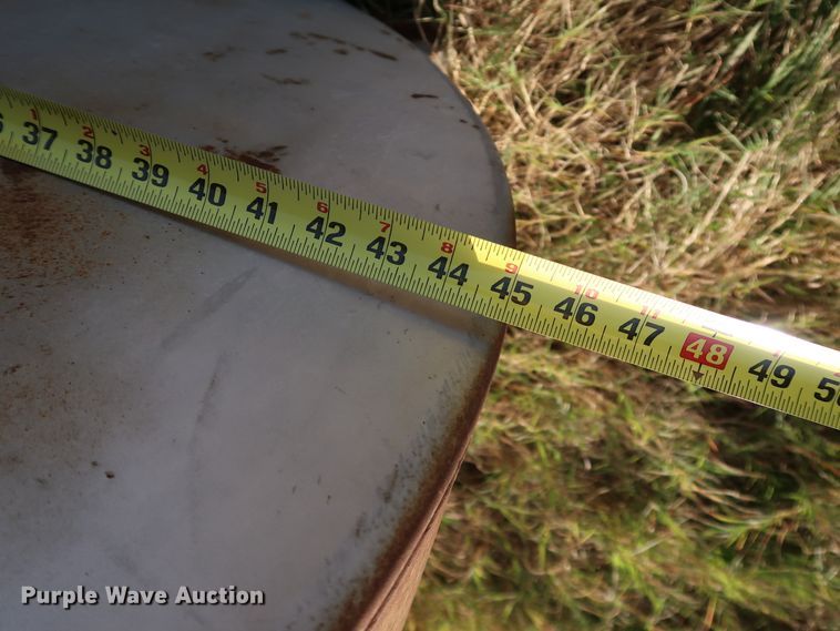 image for item KQ9668 1,000 gallon fuel tank