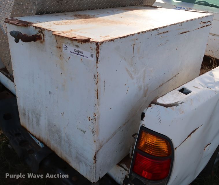 image for item KQ9669 100 gallon auxiliary fuel tank