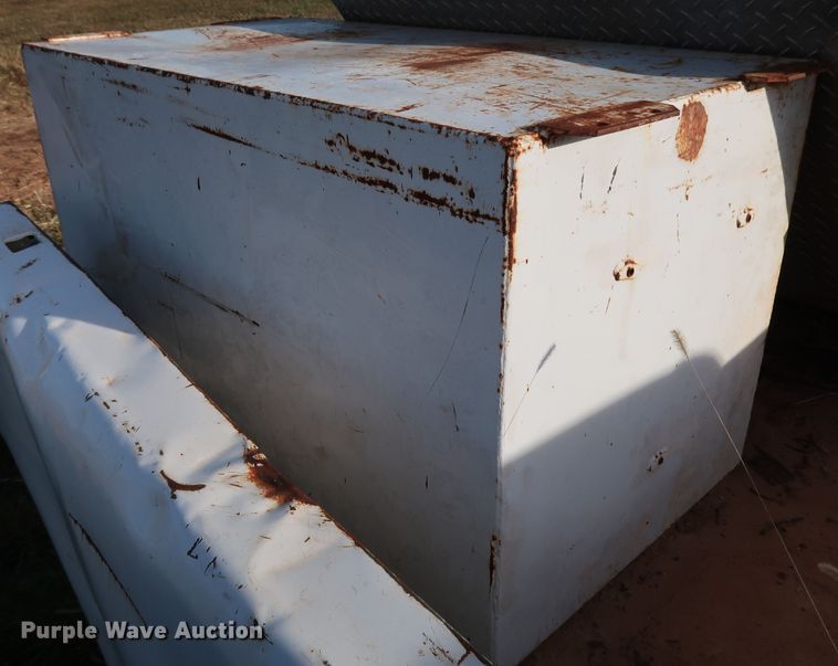 image for item KQ9669 100 gallon auxiliary fuel tank