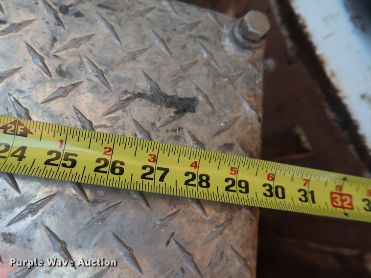 image for item KQ9670 UWS  L-shaped fuel tank