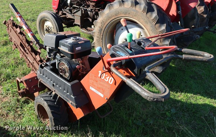 image for item KQ9678 2002 Ditch Witch 1030  trencher