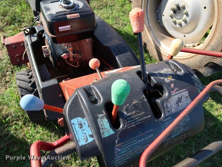 image for item KQ9678 2002 Ditch Witch 1030  trencher