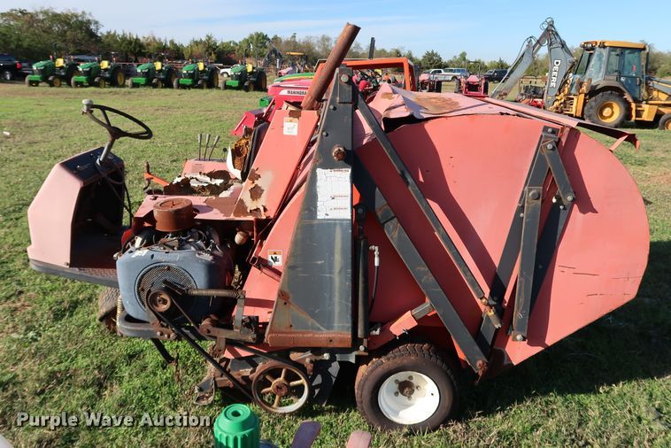 image for item KQ9680 1996 Smithco Sweep Star 60  sweeper