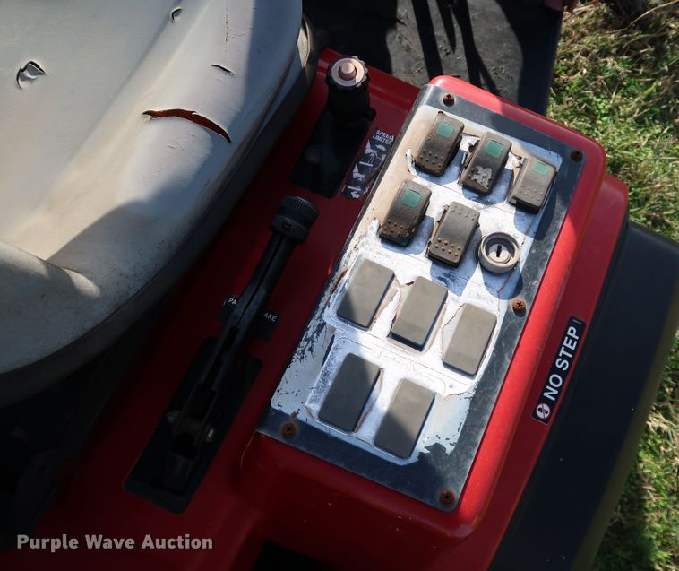 image for item KQ9684 Toro Multipro 1250  turf sprayer