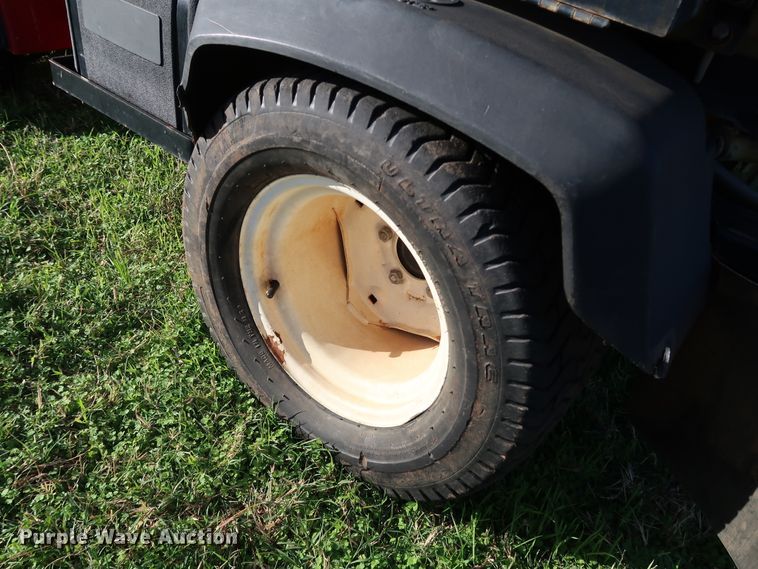 image for item KQ9684 Toro Multipro 1250  turf sprayer