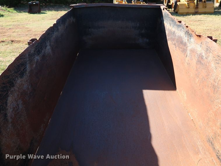 image for item KQ9697 Dump trailer