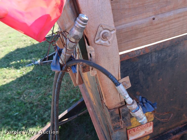 image for item KQ9698 Dump trailer