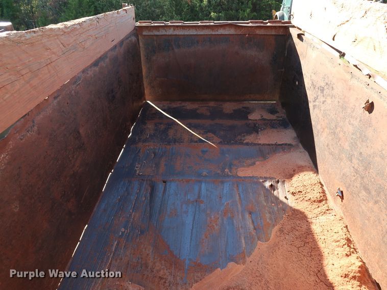 image for item KQ9698 Dump trailer